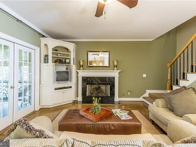 2242 Lenox Walk NE — Photo 27