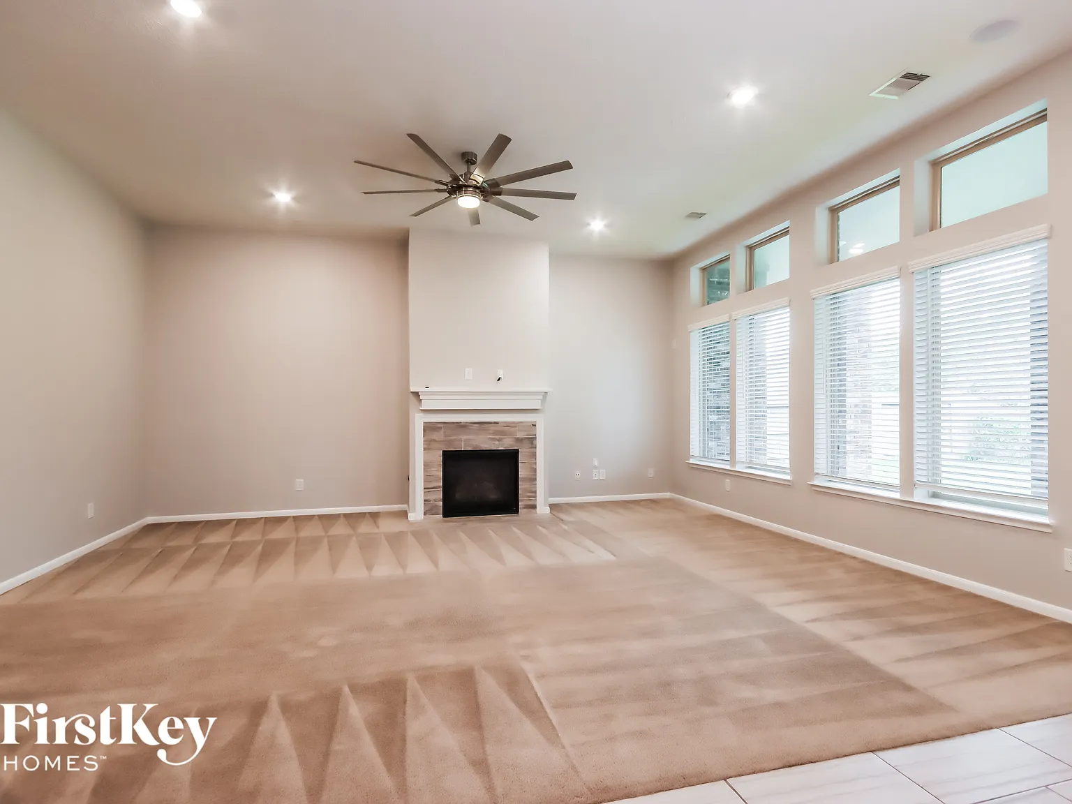 4 bed, 2.0 bath, 2428 sqft, $2,770 — Photo 3