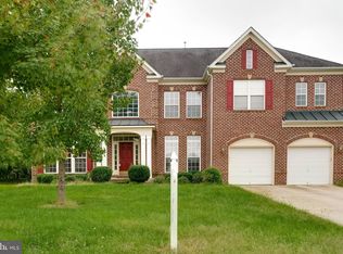 10005 Oakengate Dr, Upper Marlboro, MD