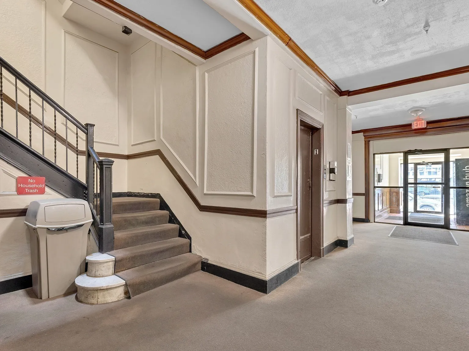 1 bed, 1.0 bath, 522 sqft, $2,275 — Photo 2