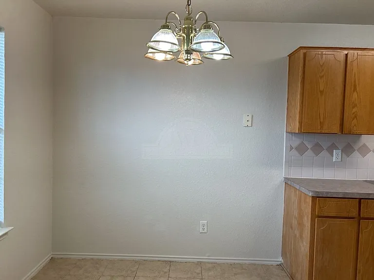 1505 Dugger Cr, Killeen — Photo 8