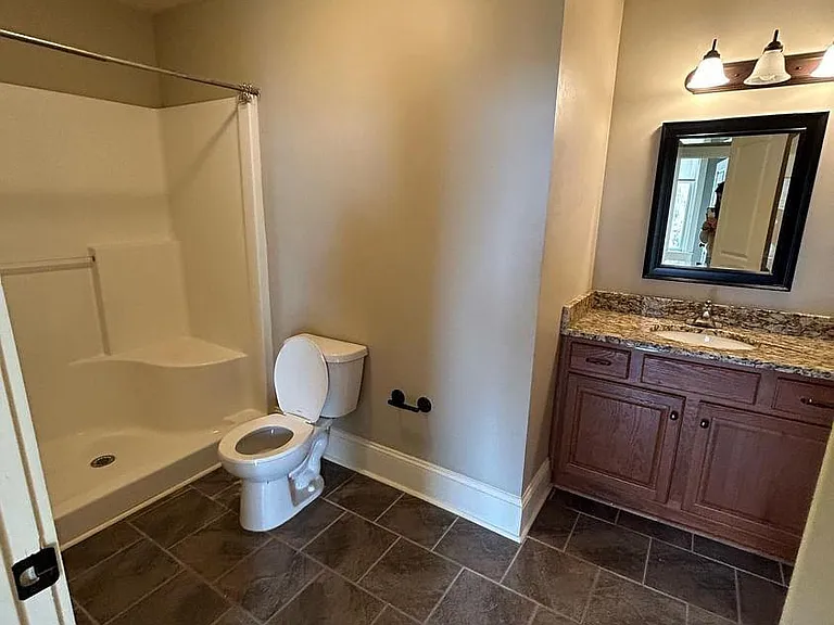 370 Cherry St — Photo 8