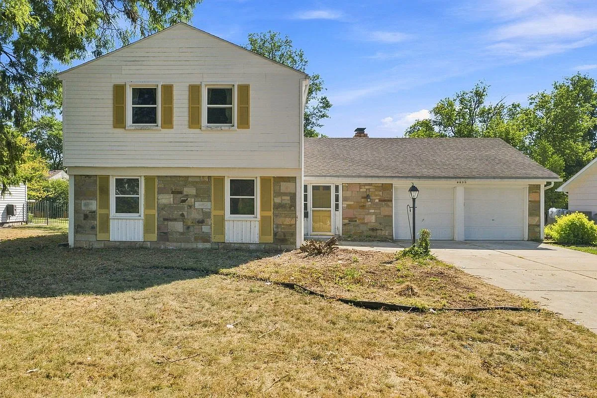 4 bed, 3.0 bath, 2161 sqft, $2,500 — Photo 1