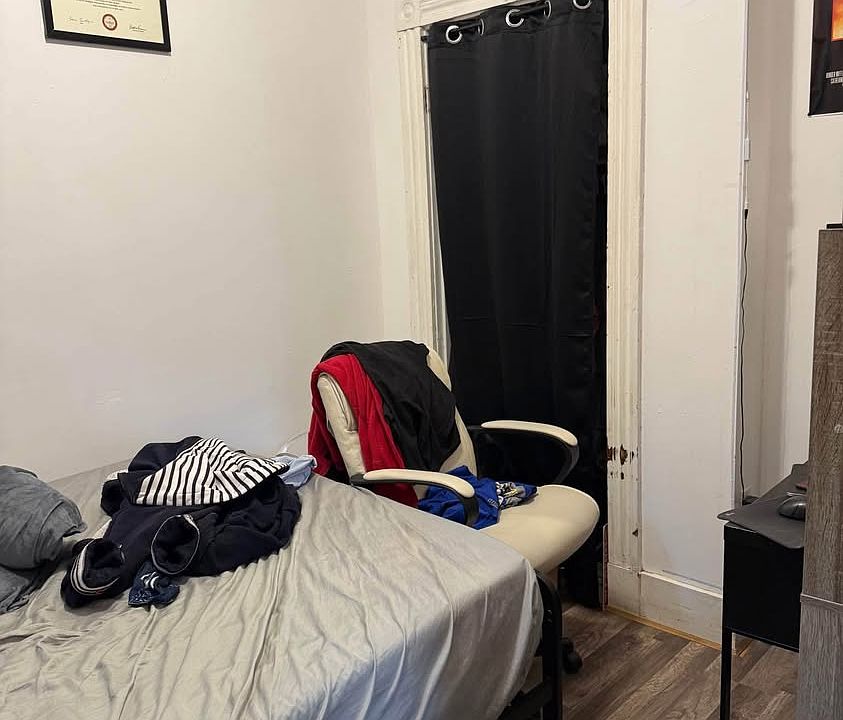 1st image of 129 Cedar St #3