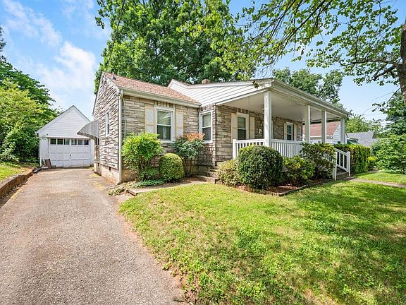 5th image of 4914 Sycamore Pl #23