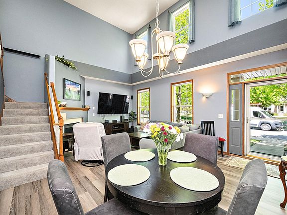 5th image of 1015 Traditions Ct