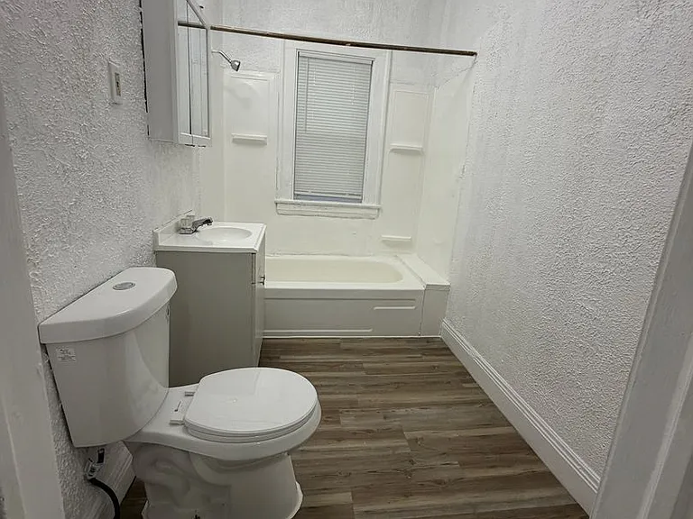 3318 E 140 ST — Photo 20