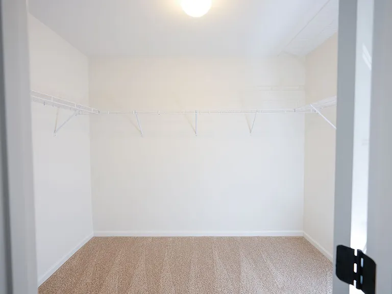 245 Hollyhock Dr — Photo 30