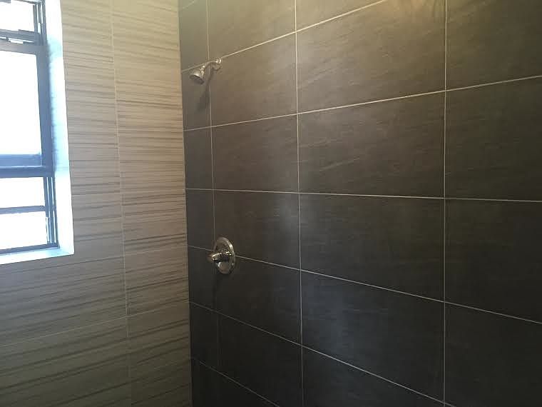 2nd image of 329 37th St APT 4L