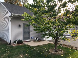 2036 Charles Ln, Aurora, IL 60505