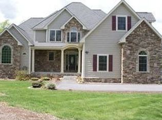 170 Pine Ledge Rd, Bangor, ME 04401