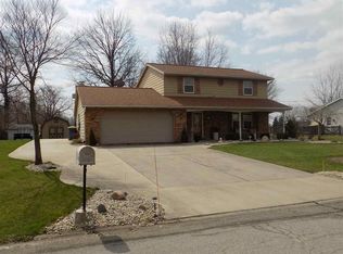 226 Willowbrook Trl, Bluffton, IN 46714