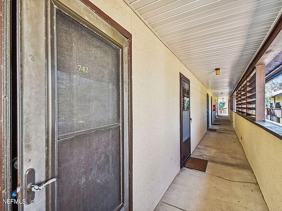 4th image of 1255 PONCE ISLAND Drive #C-742