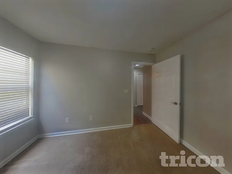 1163 Homard Blvd E — Photo 10