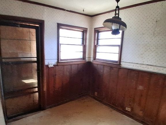 5th image of 501 W Terrell Ave
