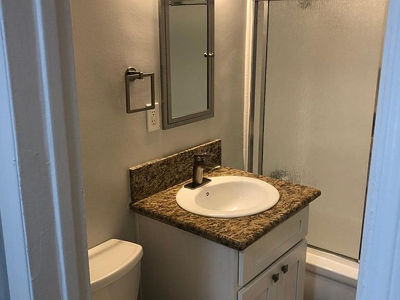 5th image of 7642 Milton Ave #D