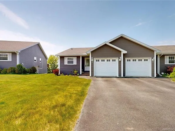 5 Casey Cres, Saint John, NB E2J 0A8