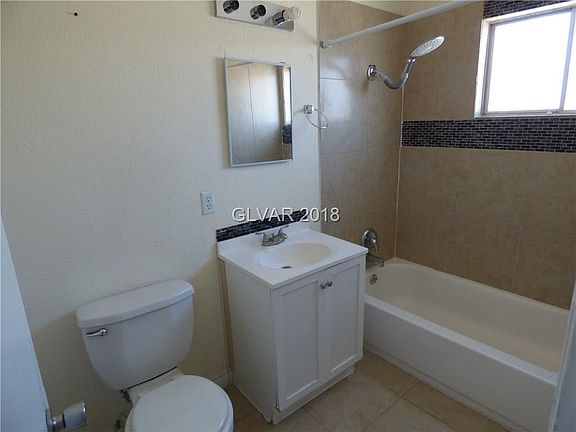 5th image of 829 N Bruce St APT 3