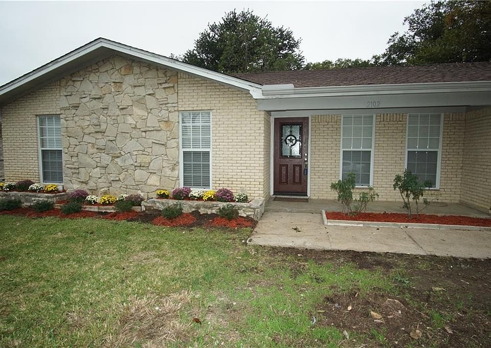 1st image of 2102 Elaine Ct