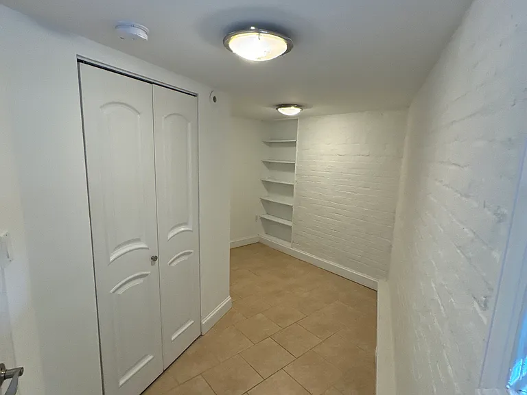 672 Maryland Ave NE #A — Photo 15