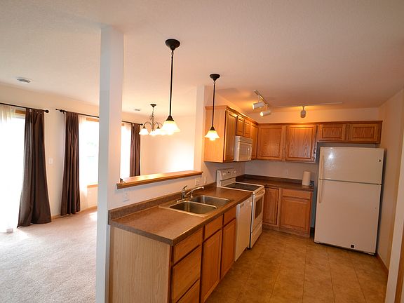 5th image of 2066 Shryer Ct