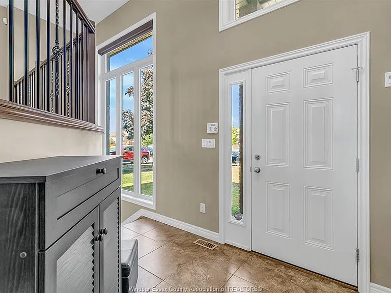 420 Runstedler Dr — Photo 6