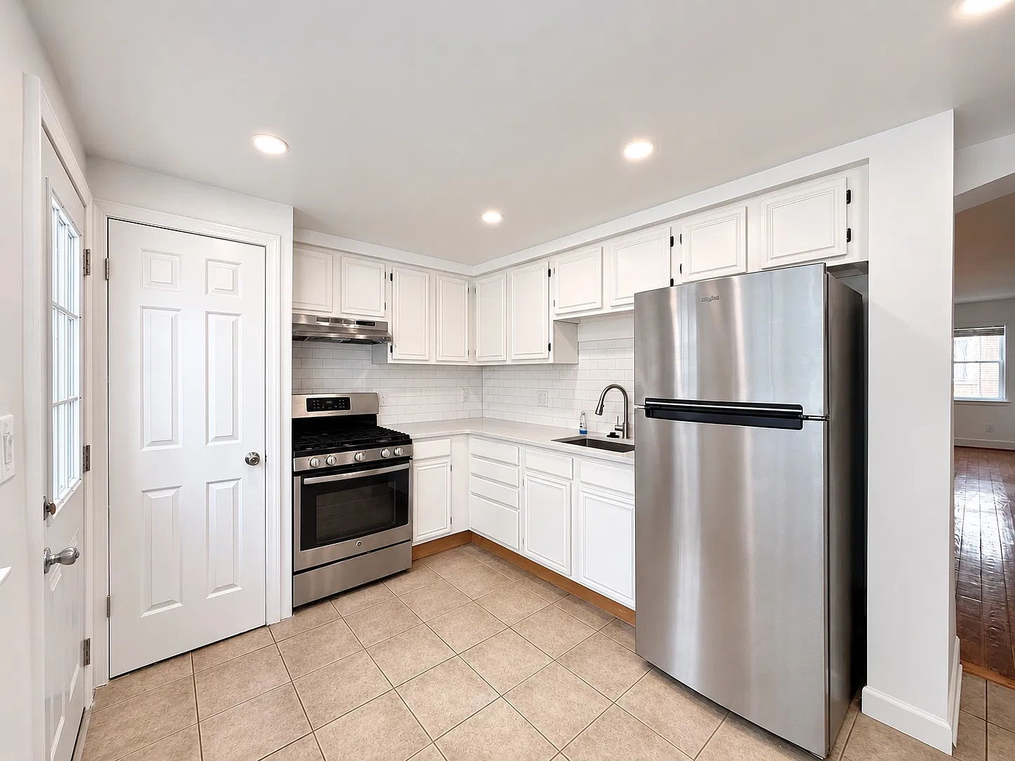 2 bed, $1,750 — Photo 4