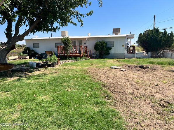 las-cruces-new-mexico-2062632538 picture