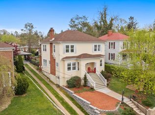 241 Thornrose Ave, Staunton, VA 24401