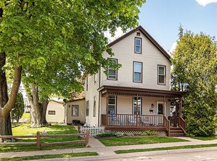 2841 Burden St, Dubuque, IA 52001