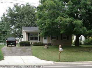 2509 E Cavanaugh Rd, Lansing, MI 48910