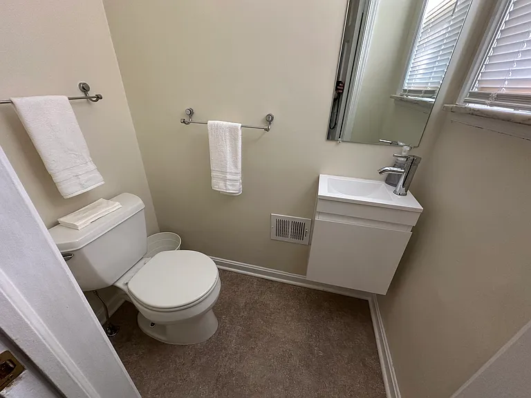 4474 Groveland Rd — Photo 13