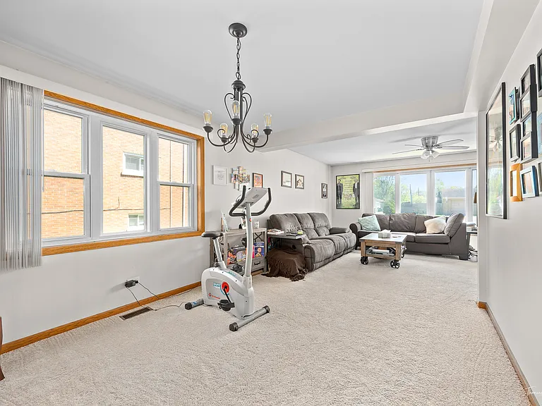 1509 E 31st St #2 — Photo 10