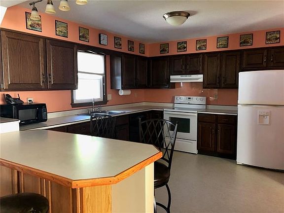 4th image of 5141 Dixson Dr