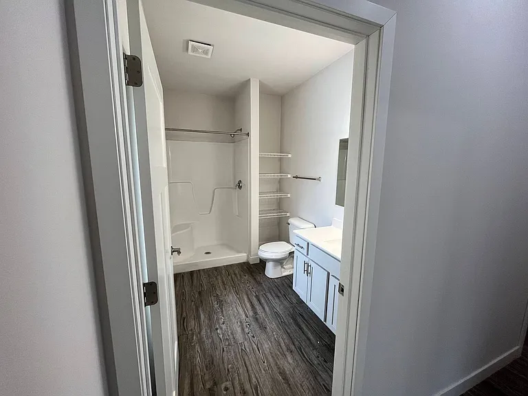 Cottage Grove Commons: Gaston — Photo 114