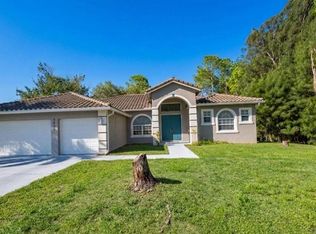 3935 10th Ave NE, Naples, FL 34120