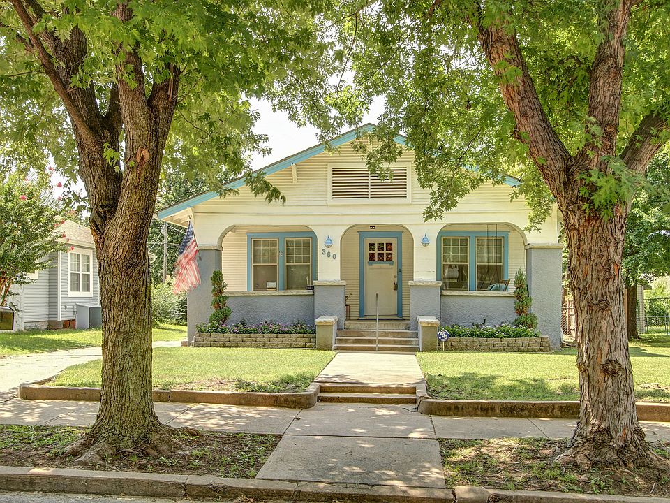 1st image of 360 S Zunis Ave