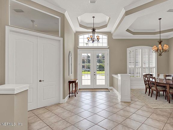 5th image of 224 CLEARWATER Drive
