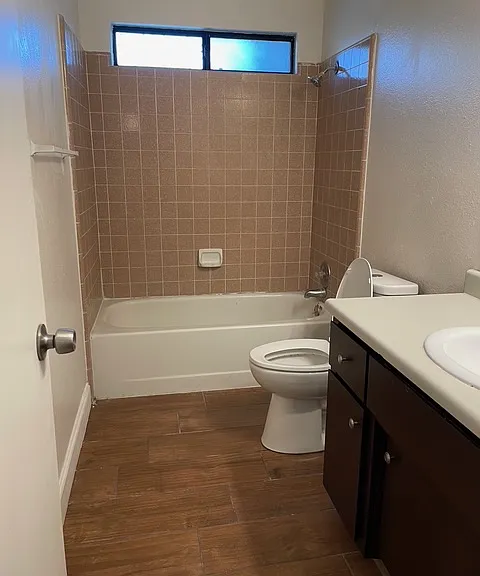 1025 Barnett Way #24 — Photo 7