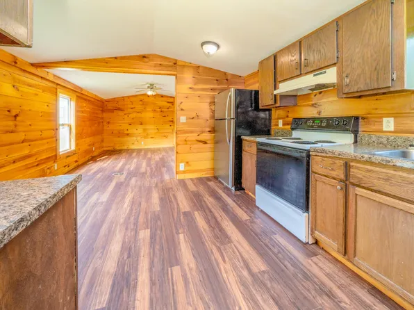 193 Elm Street, Newport, ME 04953