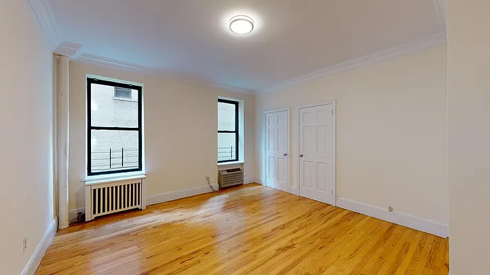 Rented by Bond New York | media 21