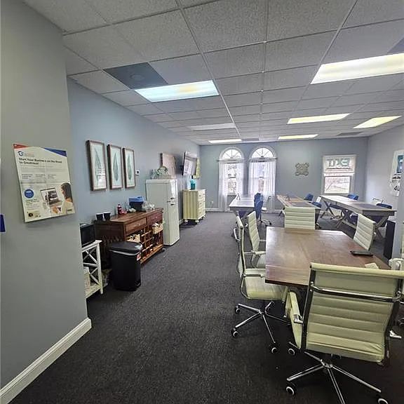 4448 Marietta St #200 — Photo 3