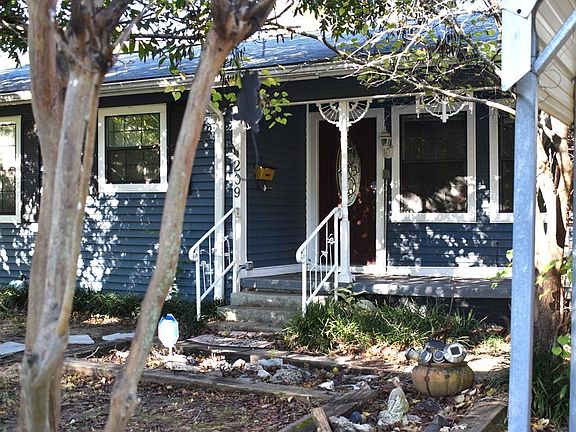 4th image of 209 Ludolph St