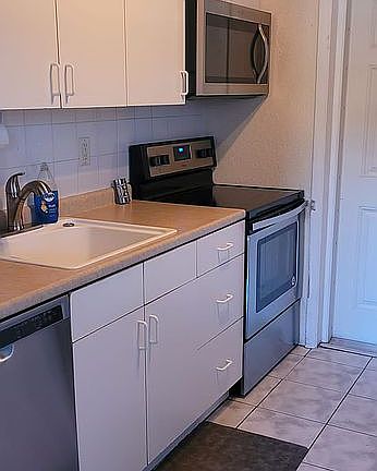 5th image of 6925 Westview Dr