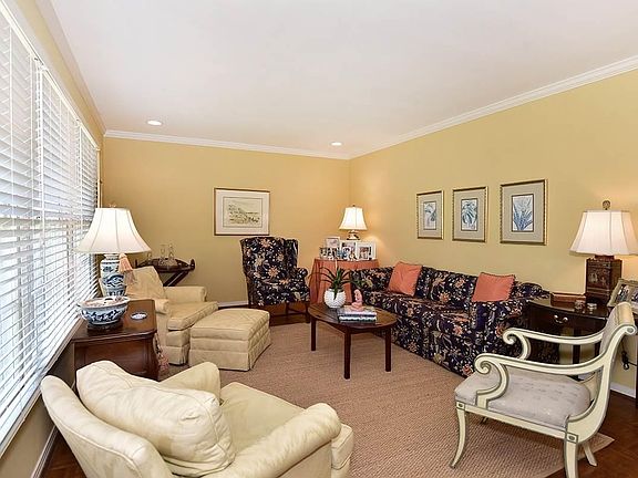 3rd image of 3440 Dunwoody Dr