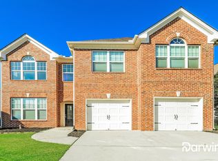 5521 Village Trce, Union City, GA 30291