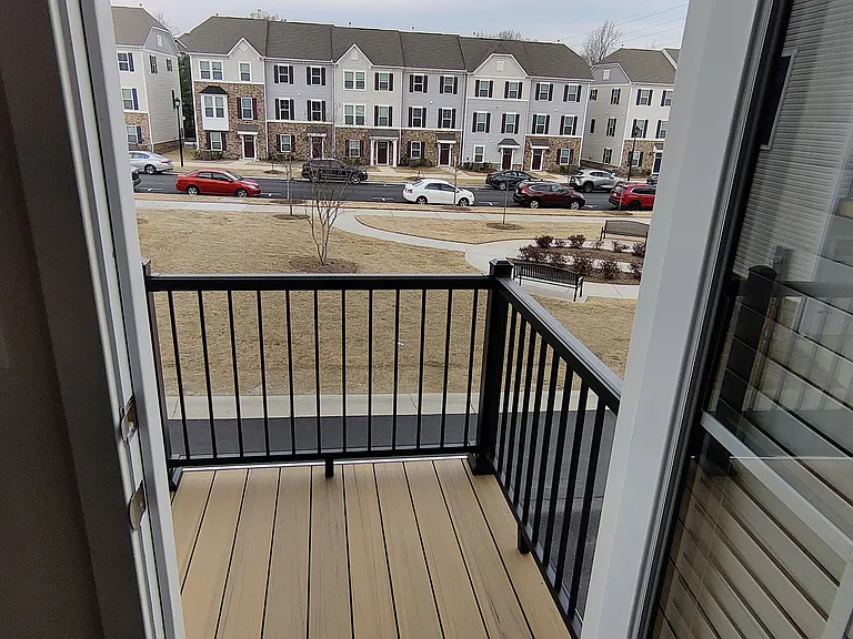 9342 Mallard Mills Dr — Photo 10