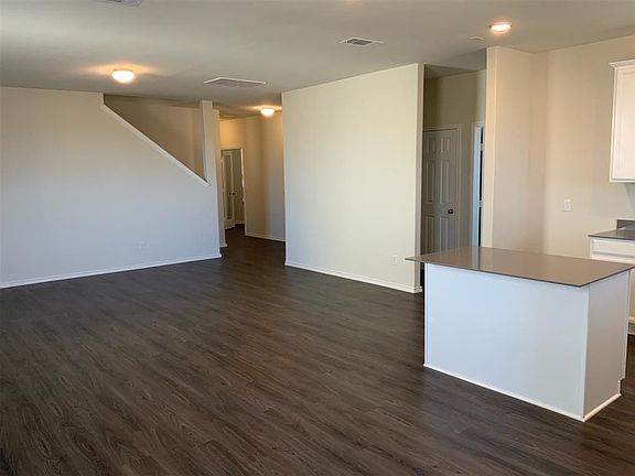 5th image of 1639 Avocet Way