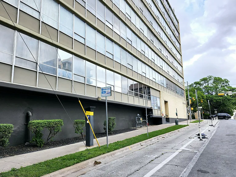 1800 Lavaca St #102 — Photo 21