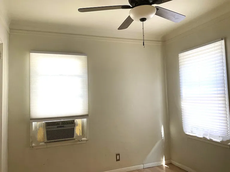 10625.5 Kinnard Ave #10625.5 — Photo 6